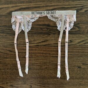 Victoria secret rhinestone studded garter belt Size XS/S Pink shine logo NEW
